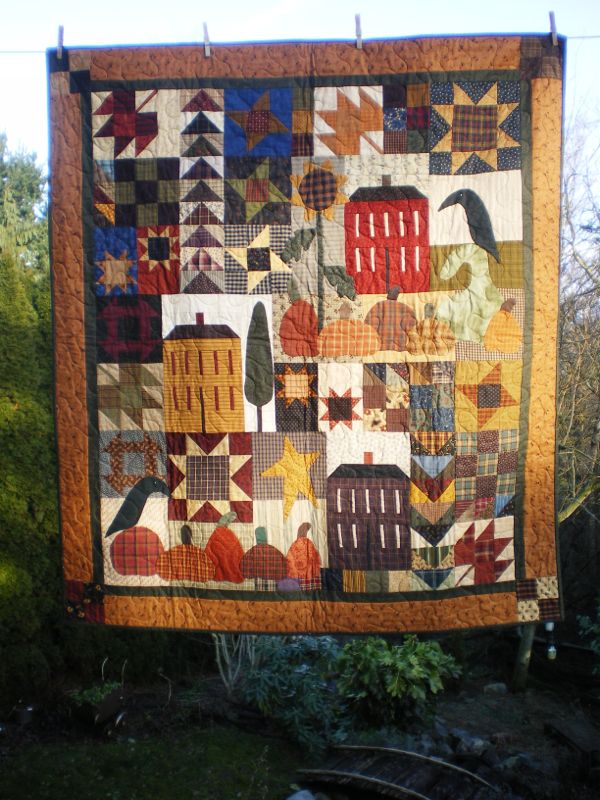 Quilt Craft Distributors pattern from Country Quilts CQ196 Happy